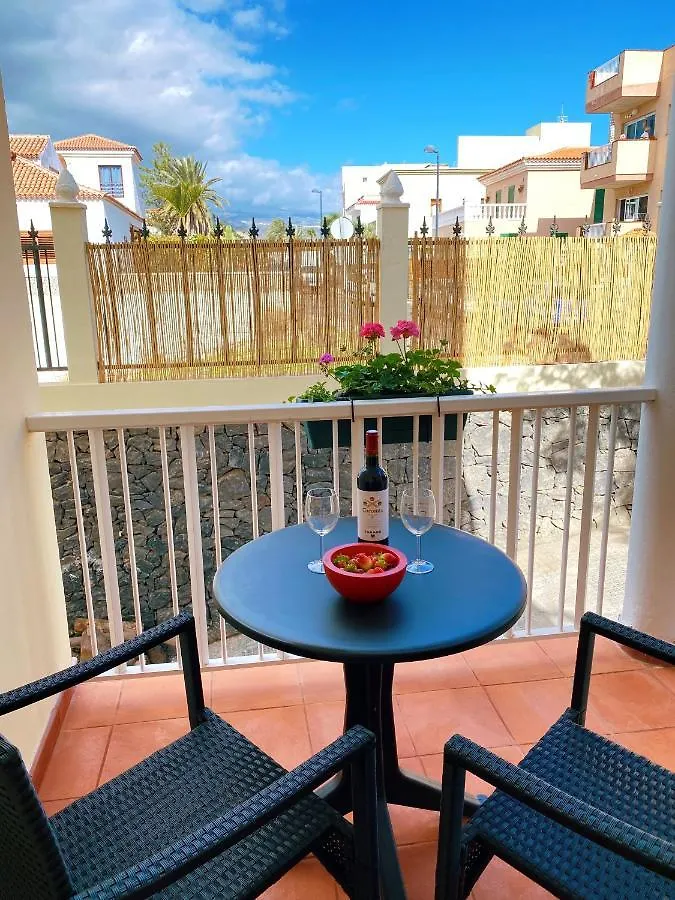 מלון קוסטה דל סילנסיו Villa 8 Islas ספרד